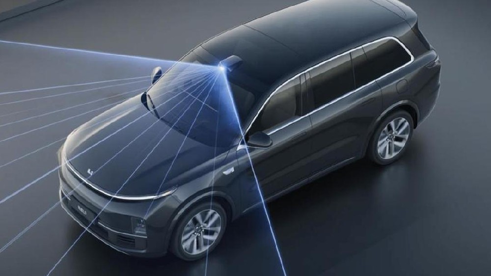 🔍拆解车载雷达:这颗